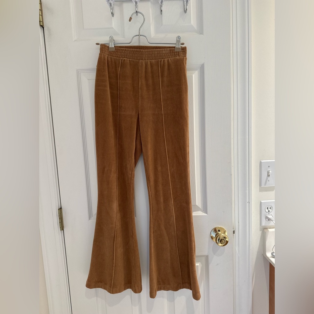 Aerie Groove On Flare Pants - Picture 4 of 7